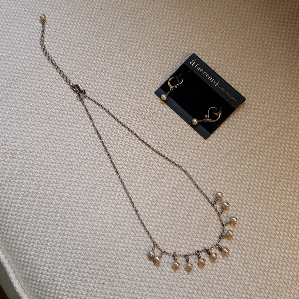 Lane Bryant Demi-Pearl Necklace Earrings 8$